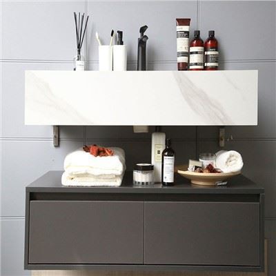 30 pulzier abjad f'wiċċ l-ilma Vanity